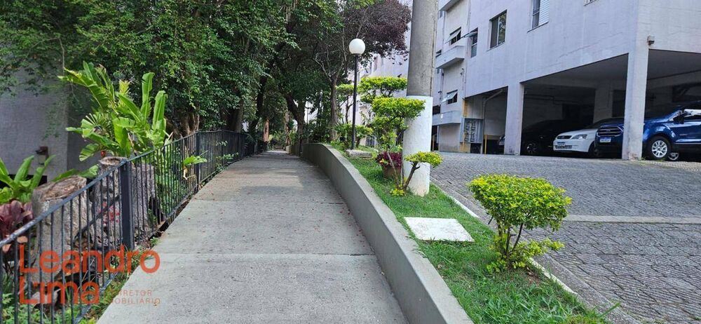 Apartamento à venda com 2 quartos, 56m² - Foto 3