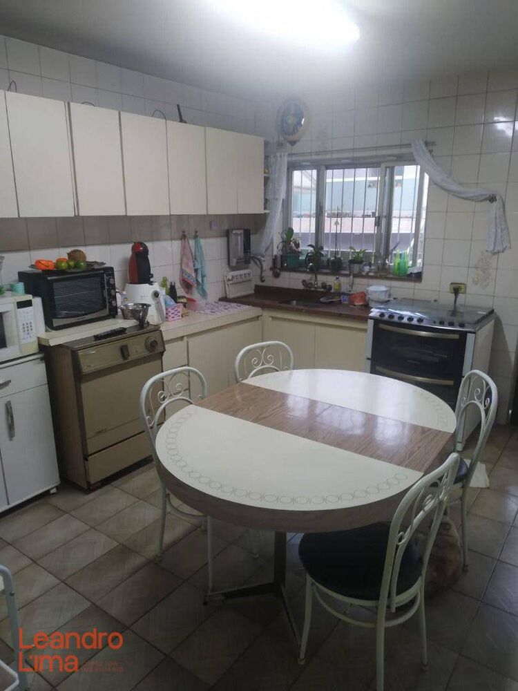 Casa à venda com 3 quartos, 118m² - Foto 1