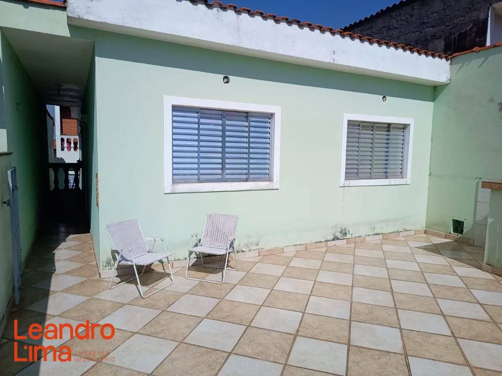Casa, 4 quartos, 199 m² - Foto 1