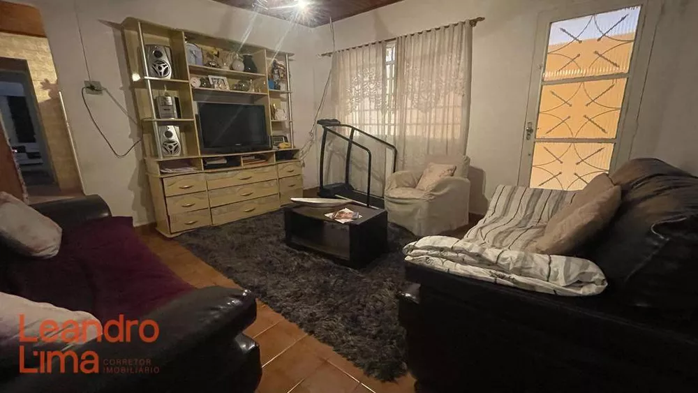 Casa à venda com 2 quartos, 110m² - Foto 1