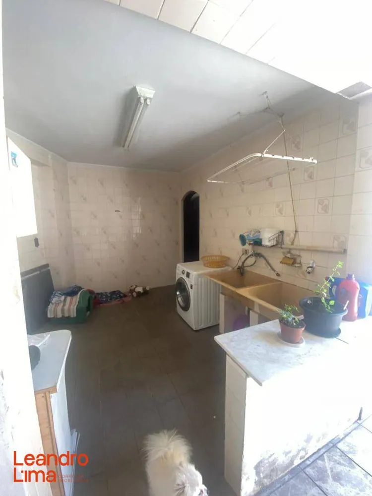 Casa, 3 quartos, 216 m² - Foto 4