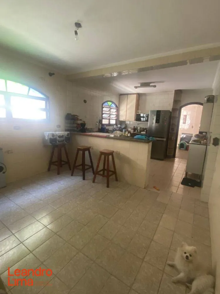 Casa, 3 quartos, 216 m² - Foto 8