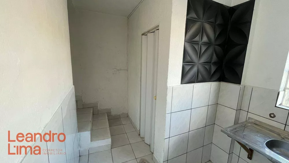 Casa para alugar com 1 quarto, 25m² - Foto 2