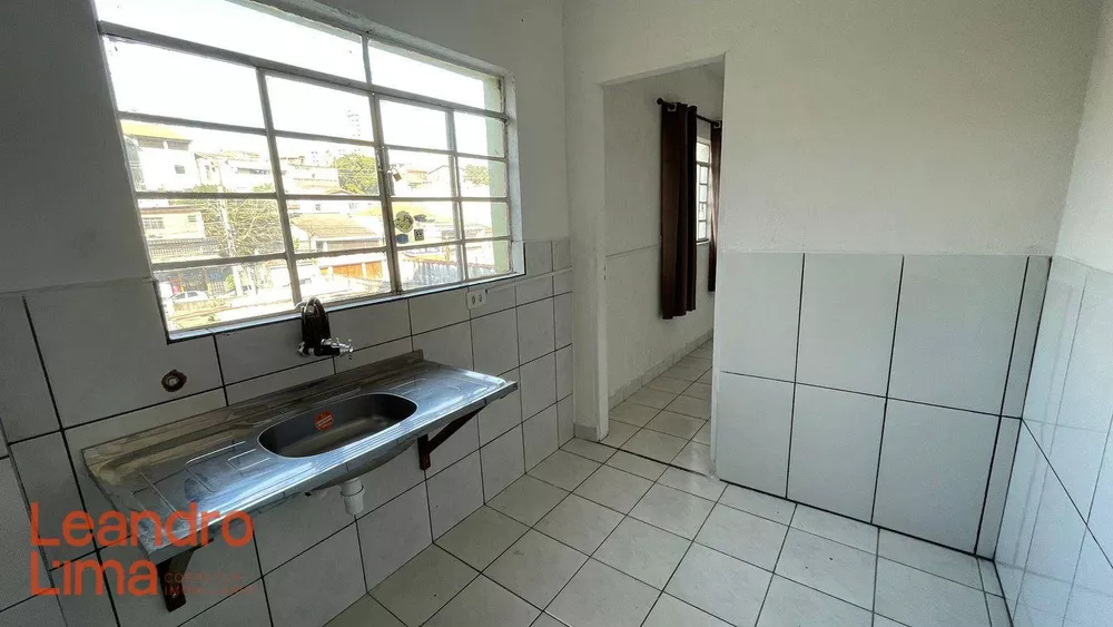 Casa para alugar com 1 quarto, 25m² - Foto 4