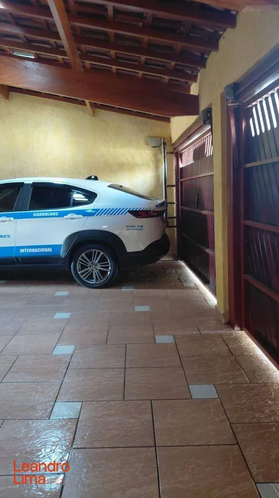 Casa, 3 quartos, 180 m² - Foto 2