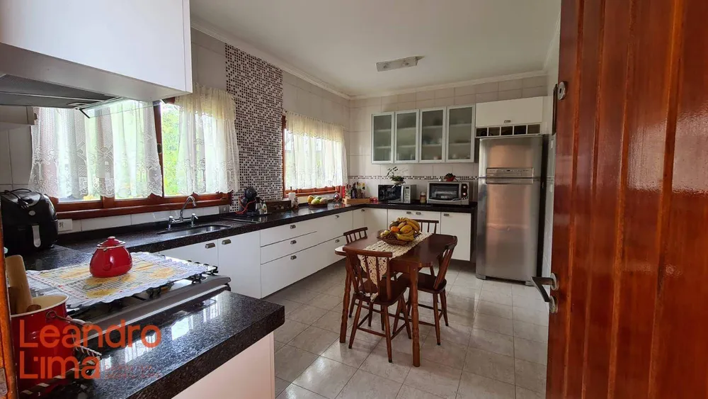 Casa, 4 quartos, 198 m² - Foto 5