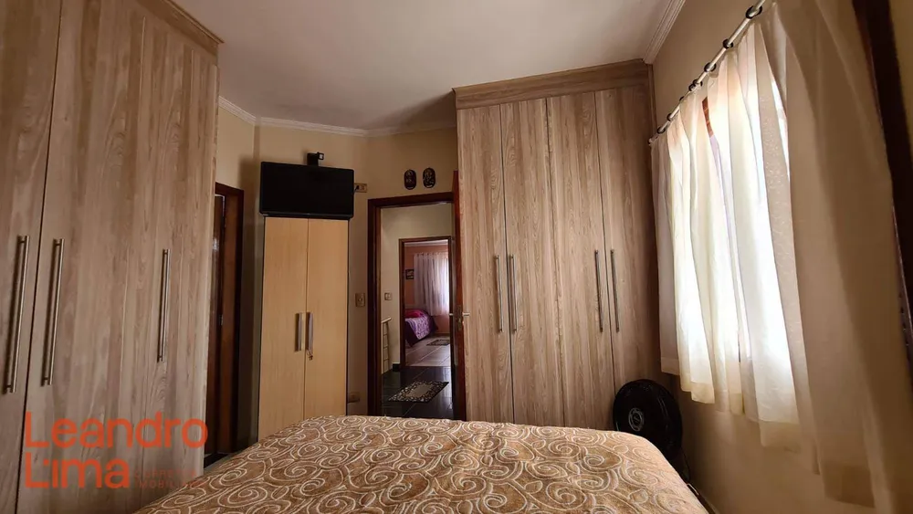 Casa, 4 quartos, 198 m² - Foto 11