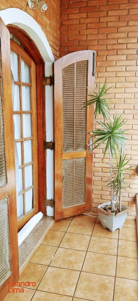 Casa, 3 quartos, 193 m² - Foto 2