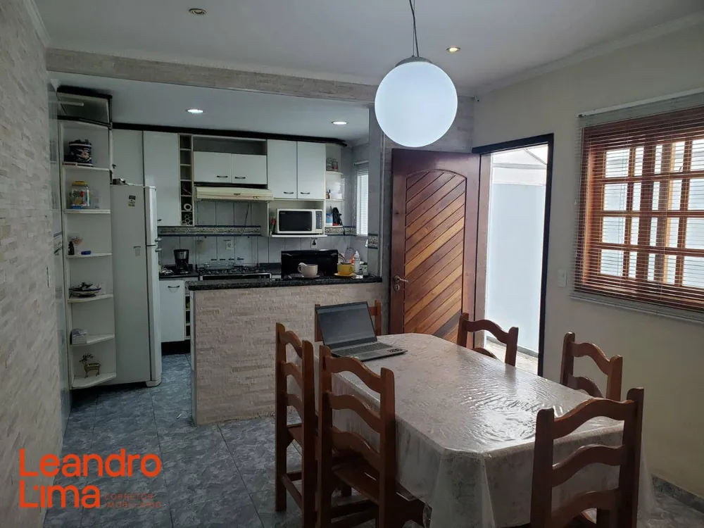 Casa, 3 quartos, 192 m² - Foto 1