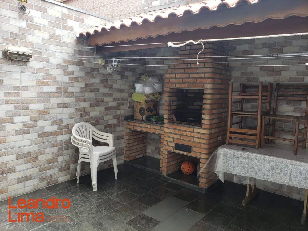 Casa, 3 quartos, 192 m² - Foto 2