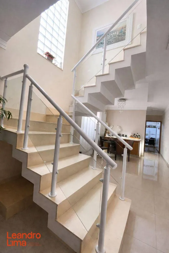 Casa, 3 quartos, 187 m² - Foto 1
