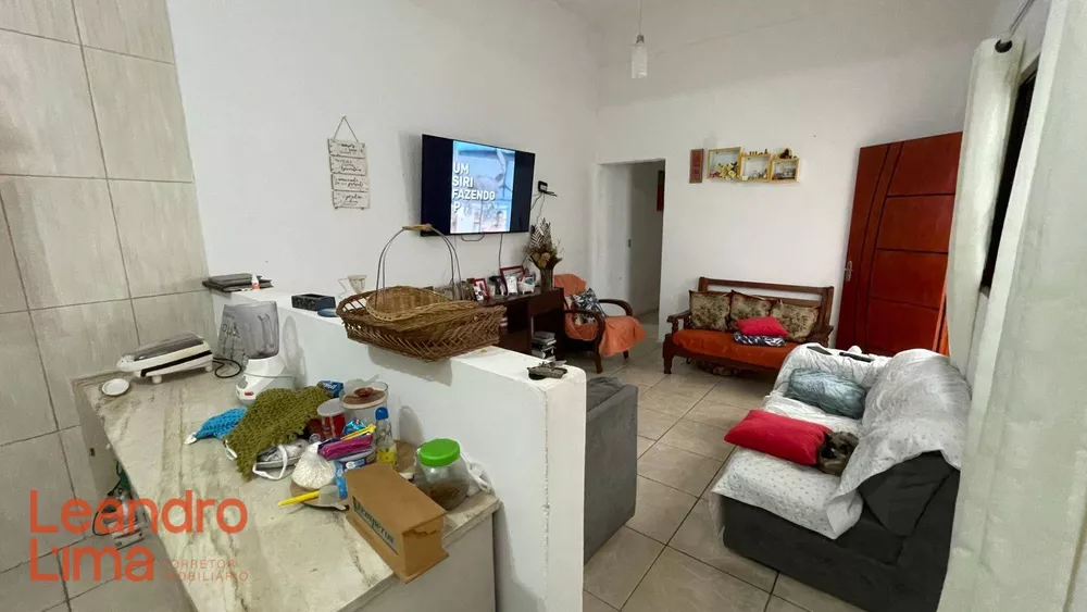 Casa à venda com 2 quartos, 135m² - Foto 4