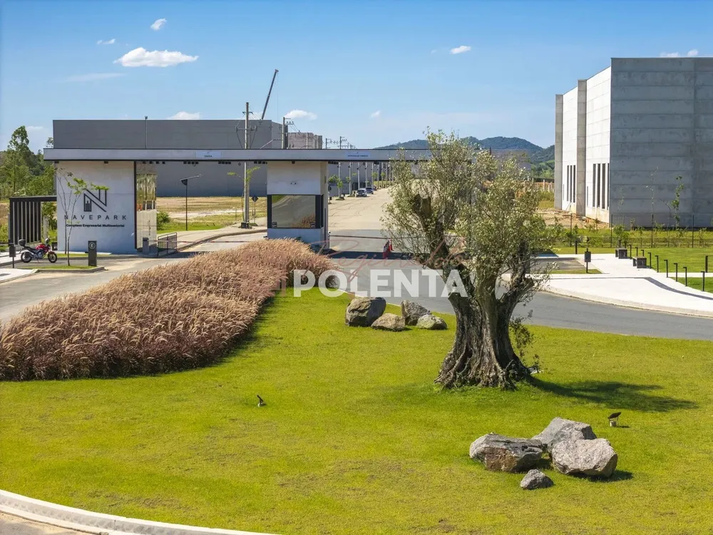 Loteamento e Condomínio, 1880 m² - Foto 1