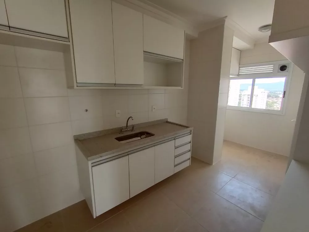 Apartamento à venda com 3 quartos, 100m² - Foto 2