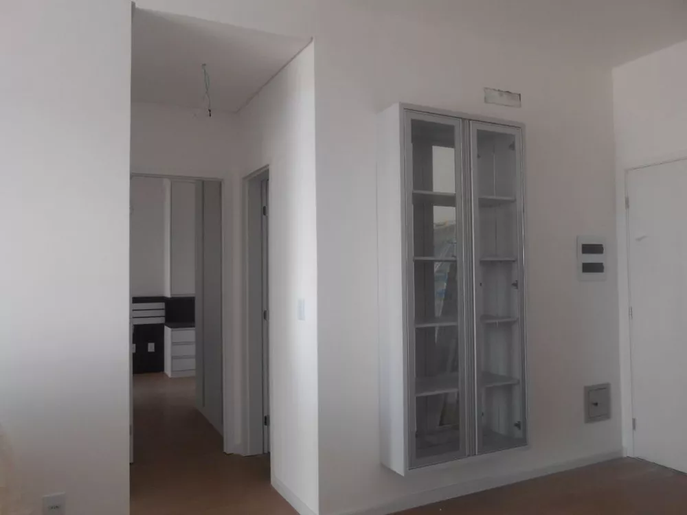 Apartamento à venda com 2 quartos, 78m² - Foto 3