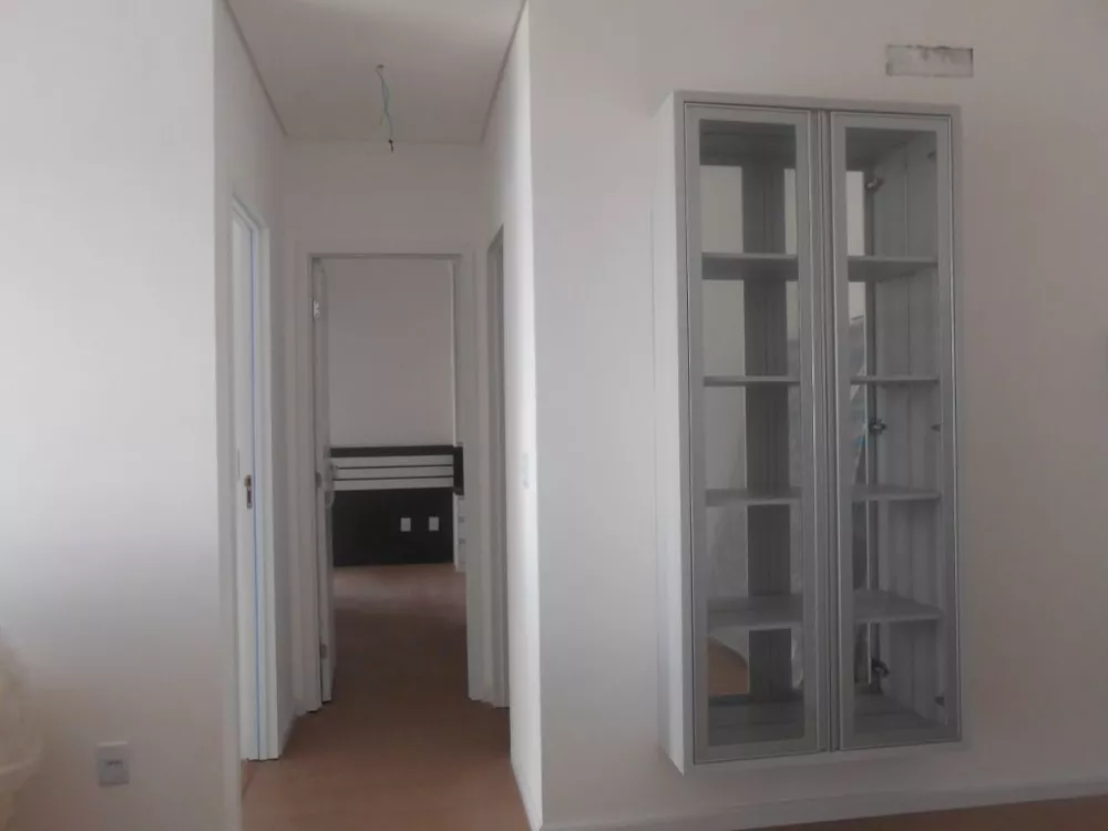 Apartamento à venda com 2 quartos, 78m² - Foto 4