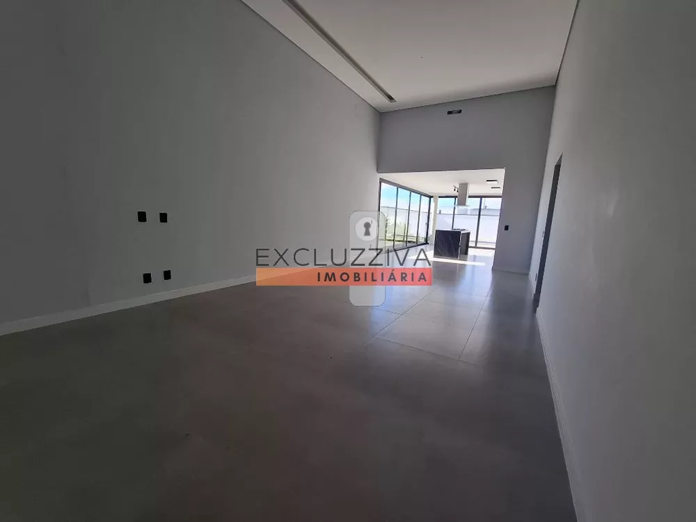 Casa de Condomínio à venda com 3 quartos, 165m² - Foto 2