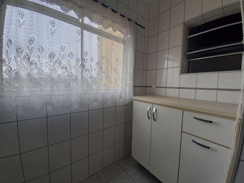 Apartamento à venda com 2 quartos, 68m² - Foto 3