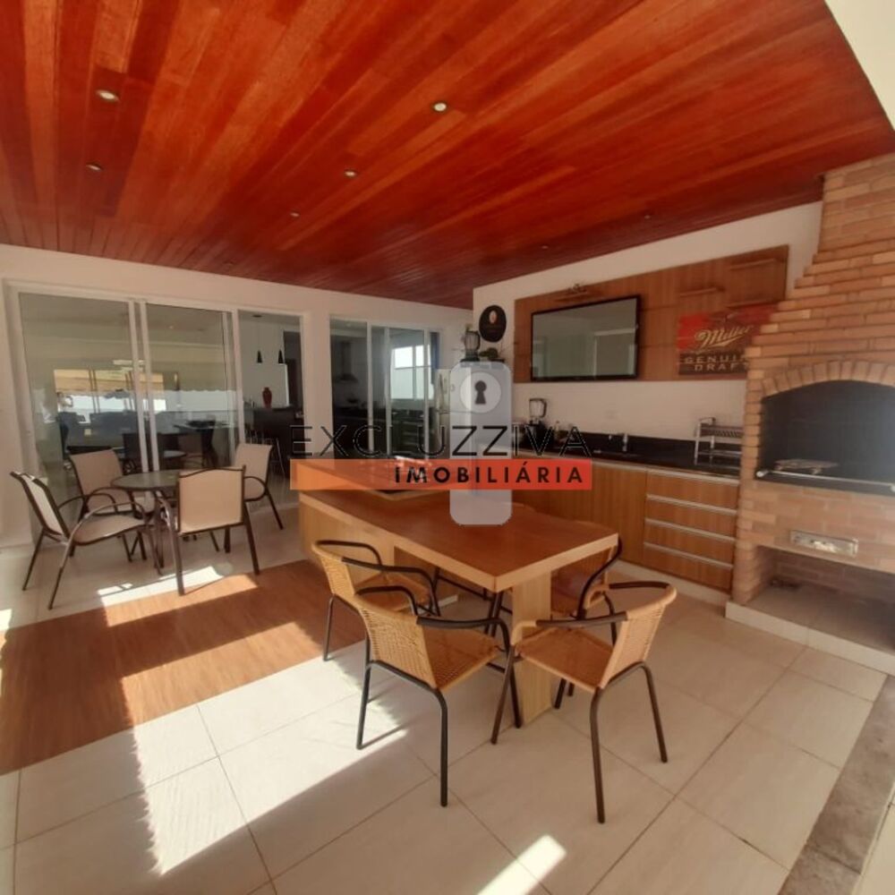 Casa de Condomínio à venda com 3 quartos, 355m² - Foto 2