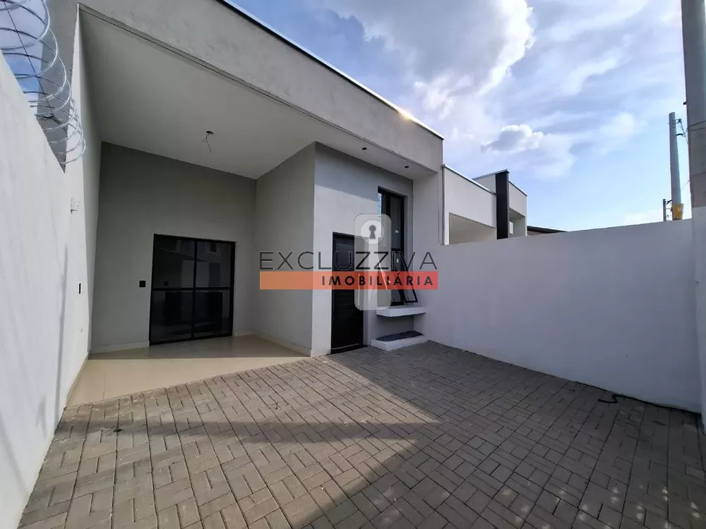 Casa à venda com 3 quartos, 83m² - Foto 2