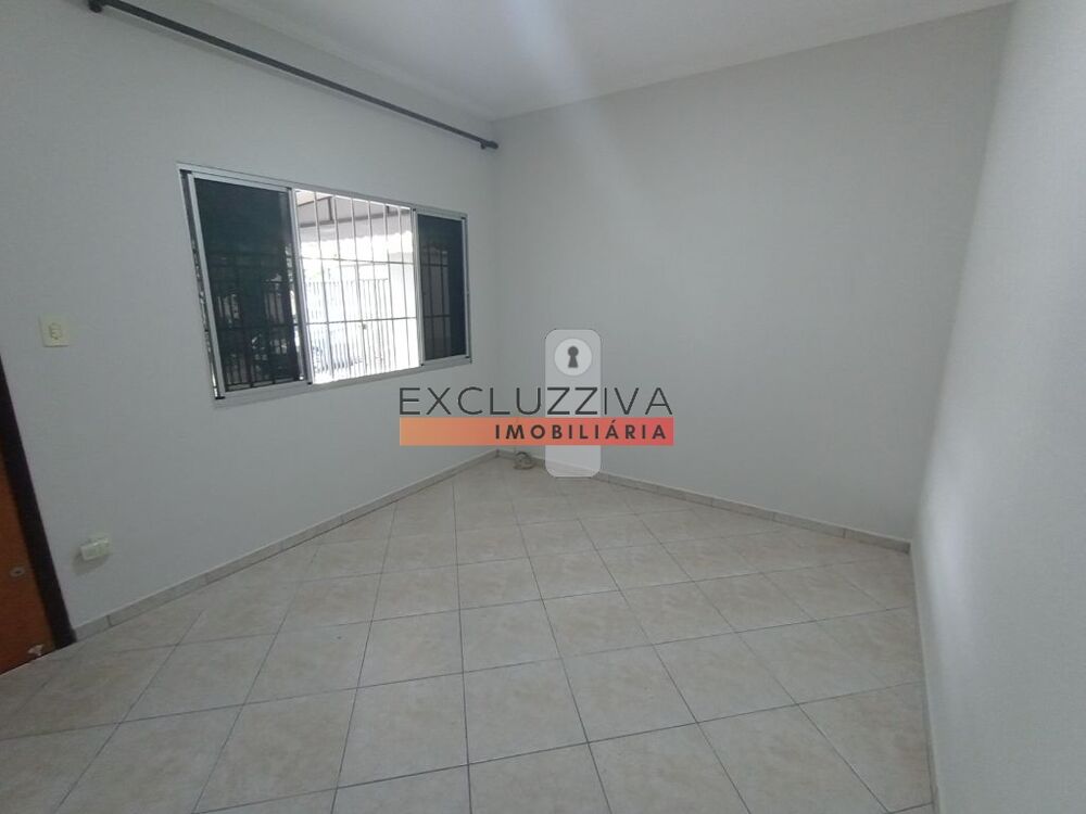 Casa à venda com 3 quartos, 150m² - Foto 3