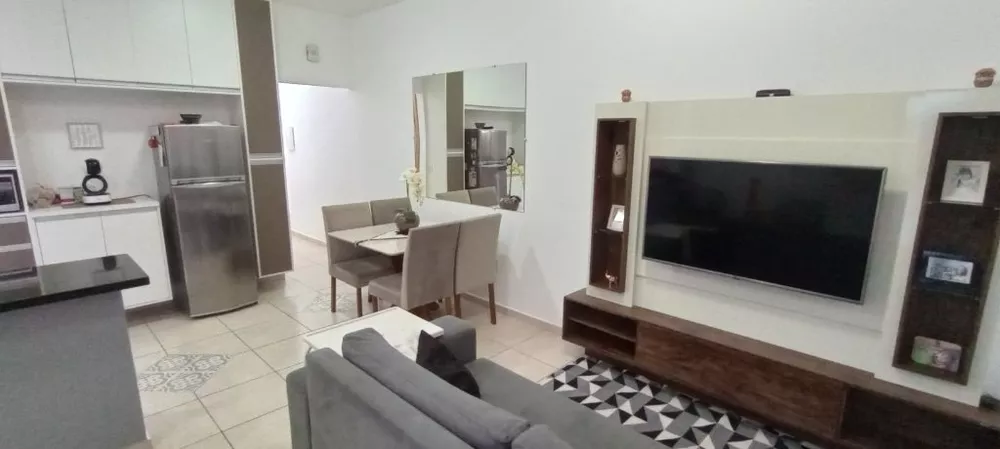 Casa à venda com 3 quartos, 100m² - Foto 4