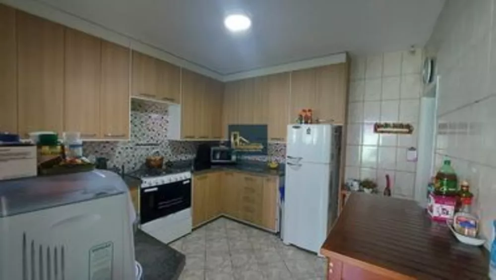 Casa à venda com 3 quartos, 147m² - Foto 4