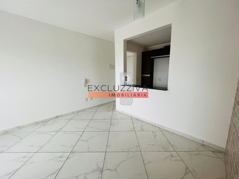 Apartamento à venda com 2 quartos, 67m² - Foto 4
