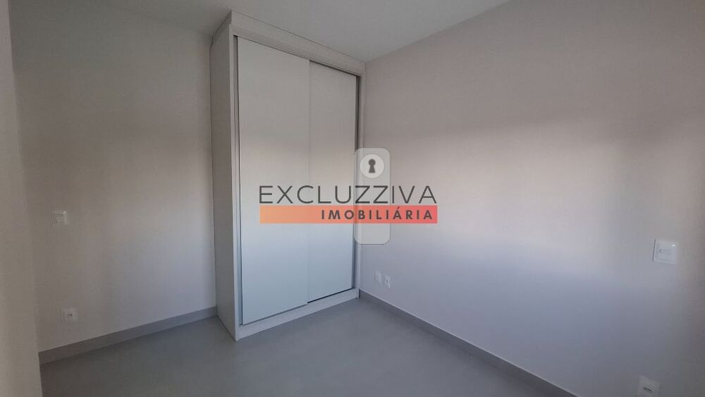 Apartamento para alugar com 2 quartos, 65m² - Foto 12