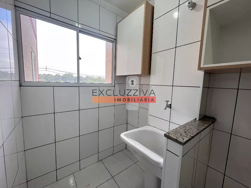 Apartamento à venda com 3 quartos, 63m² - Foto 2