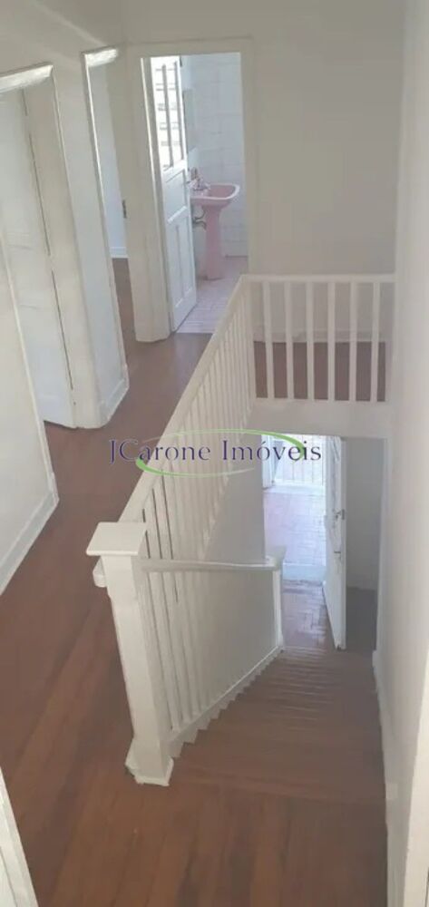 Casa para alugar com 2 quartos, 110m² - Foto 2
