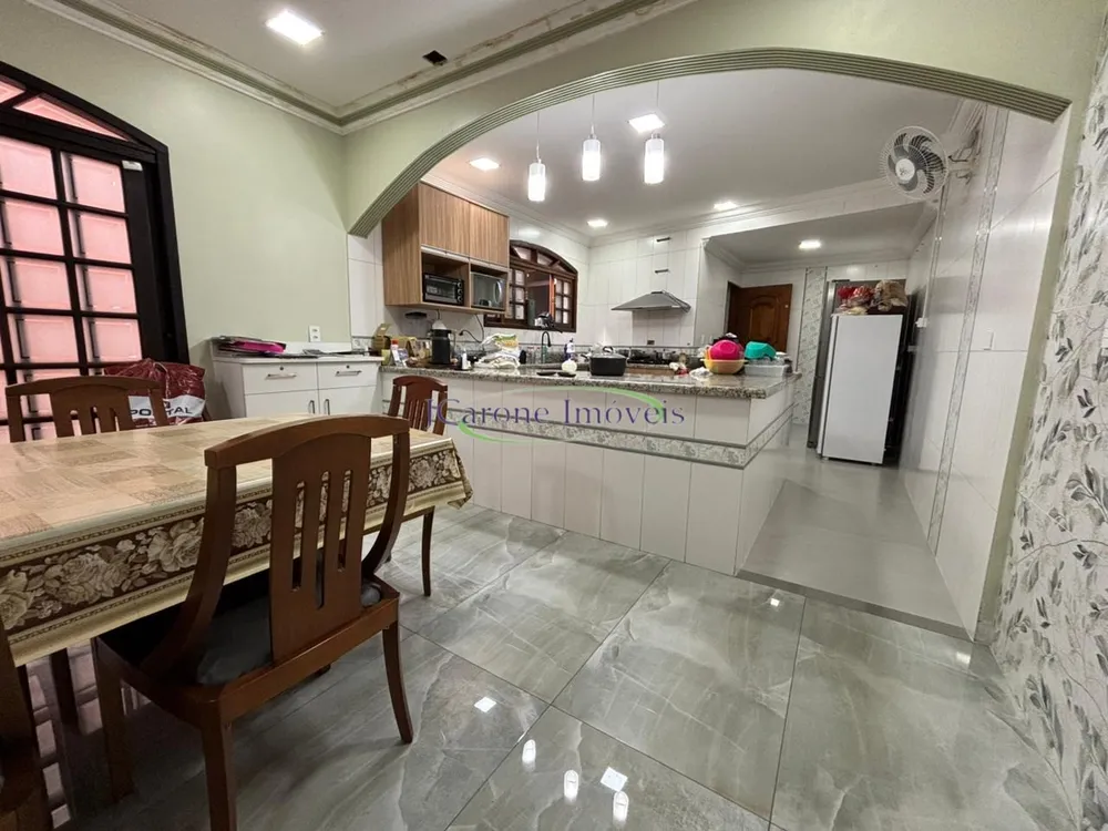 Casa, 3 quartos, 270 m² - Foto 9