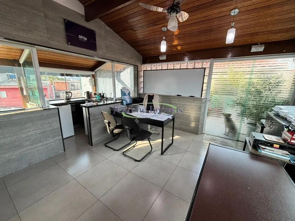 Casa, 3 quartos, 270 m² - Foto 12