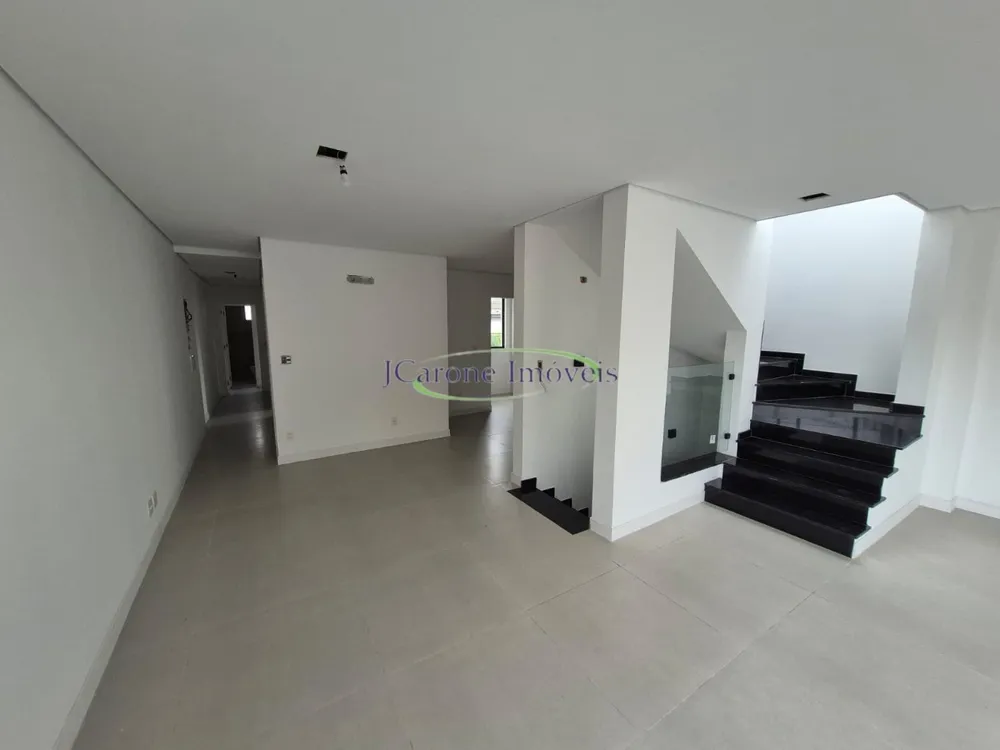 Casa, 3 quartos, 215 m² - Foto 8
