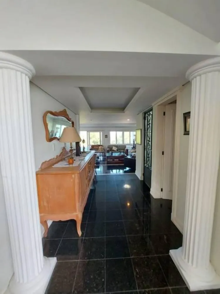 Casa, 5 quartos, 1080 m² - Foto 1