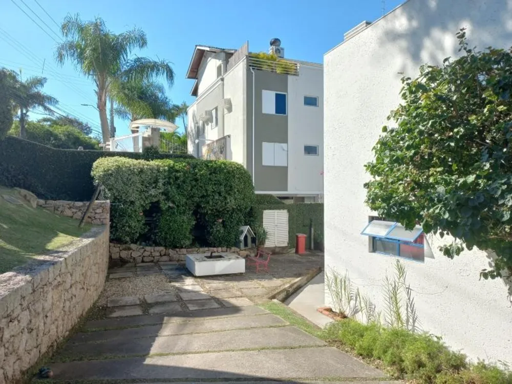 Casa, 4 quartos, 1384 m² - Foto 2