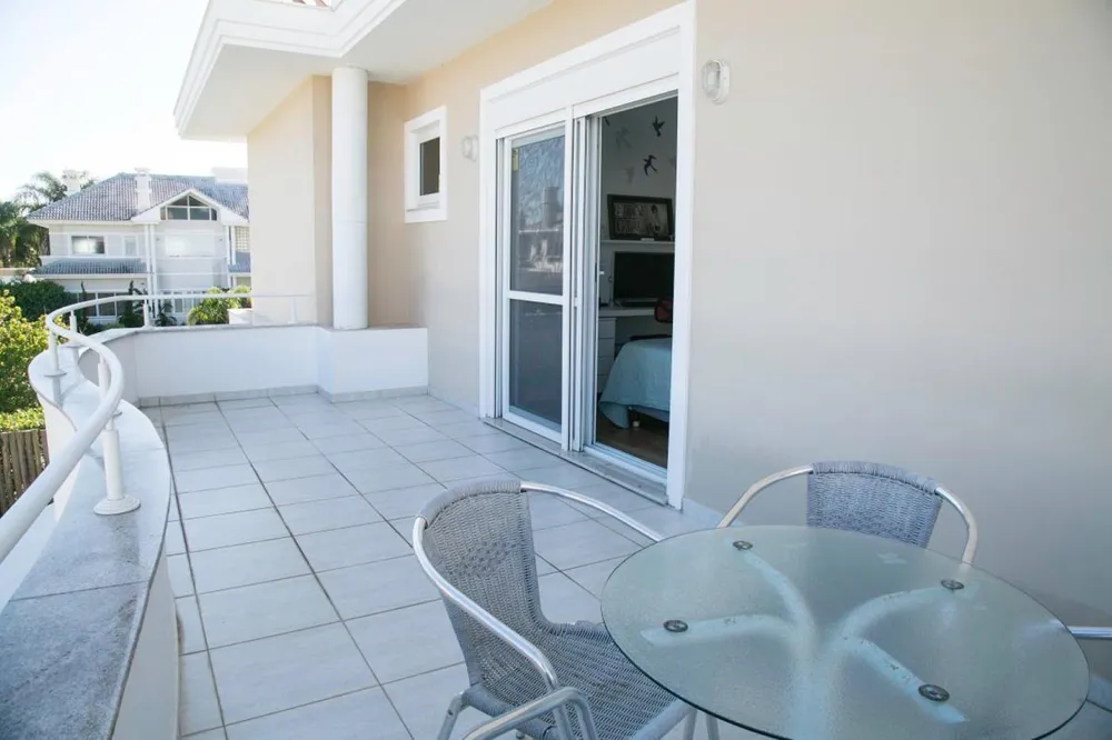 Casa, 4 quartos, 612 m² - Foto 1