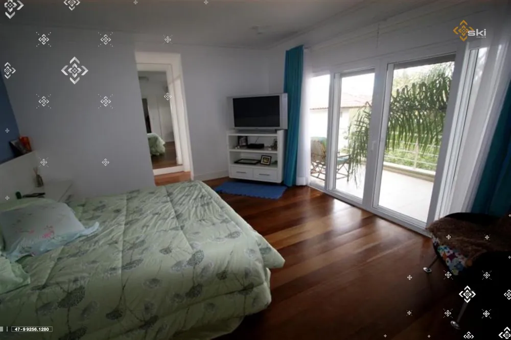 Casa, 7 quartos, 1672 m² - Foto 4