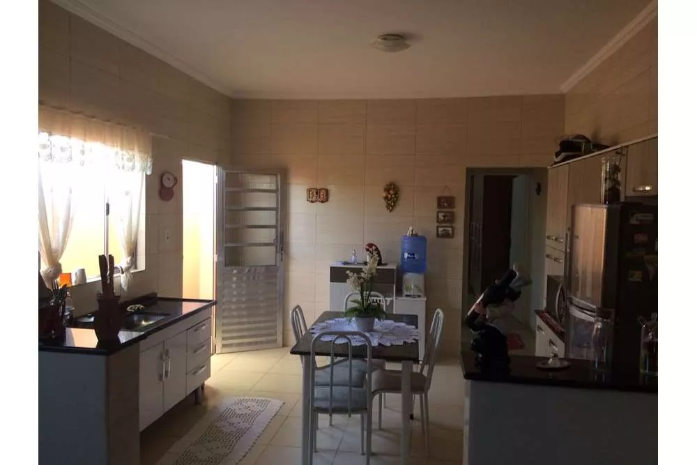 Sobrado à venda com 3 quartos, 57m² - Foto 2