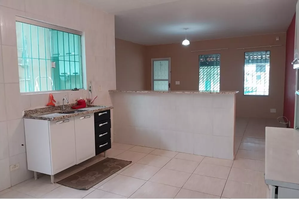 Casa à venda com 2 quartos, 69m² - Foto 3