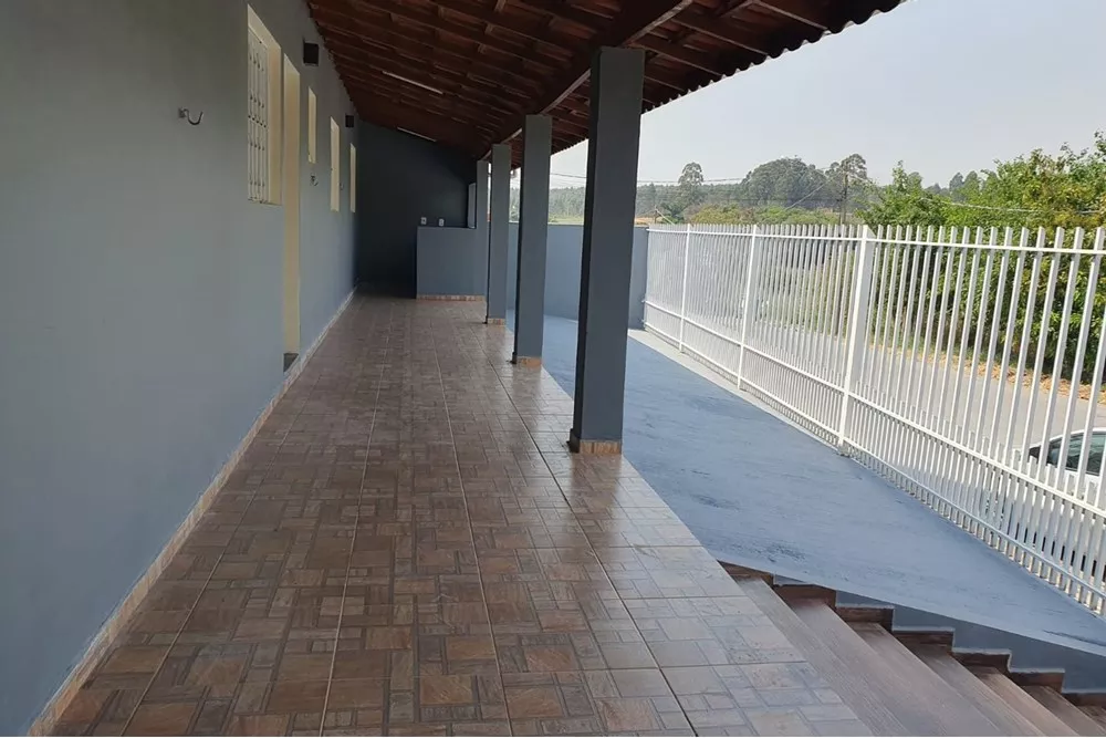 Casa à venda com 2 quartos, 110m² - Foto 2