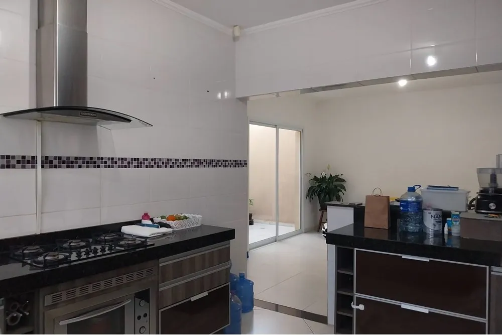 Casa, 3 quartos, 188 m² - Foto 1