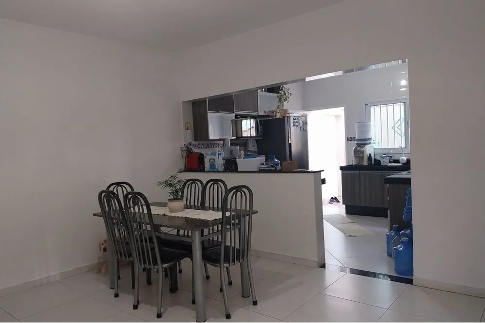 Casa, 3 quartos, 188 m² - Foto 4