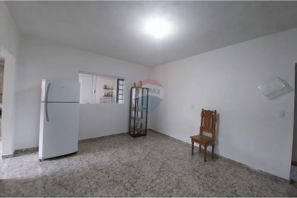 Chácara, 2 quartos, 1003 m² - Foto 5