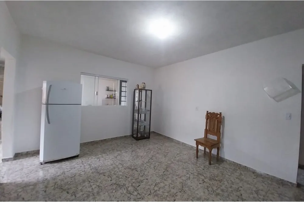 Chácara, 2 quartos, 1003 m² - Foto 3
