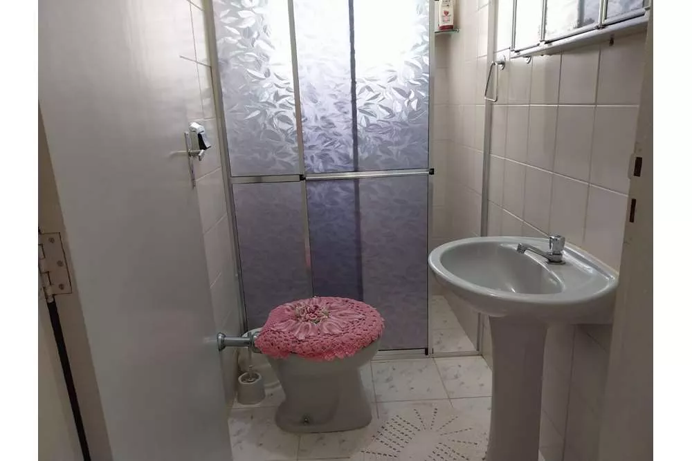 Casa à venda com 2 quartos, 81m² - Foto 4