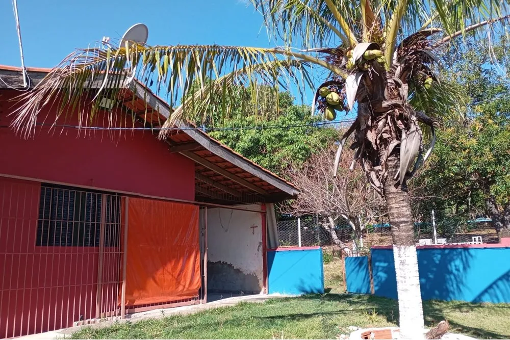 Chácara, 4 quartos, 3000 m² - Foto 1