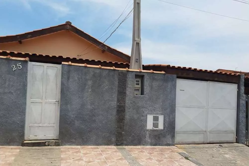 Casa à venda com 4 quartos, 160m² - Foto 1