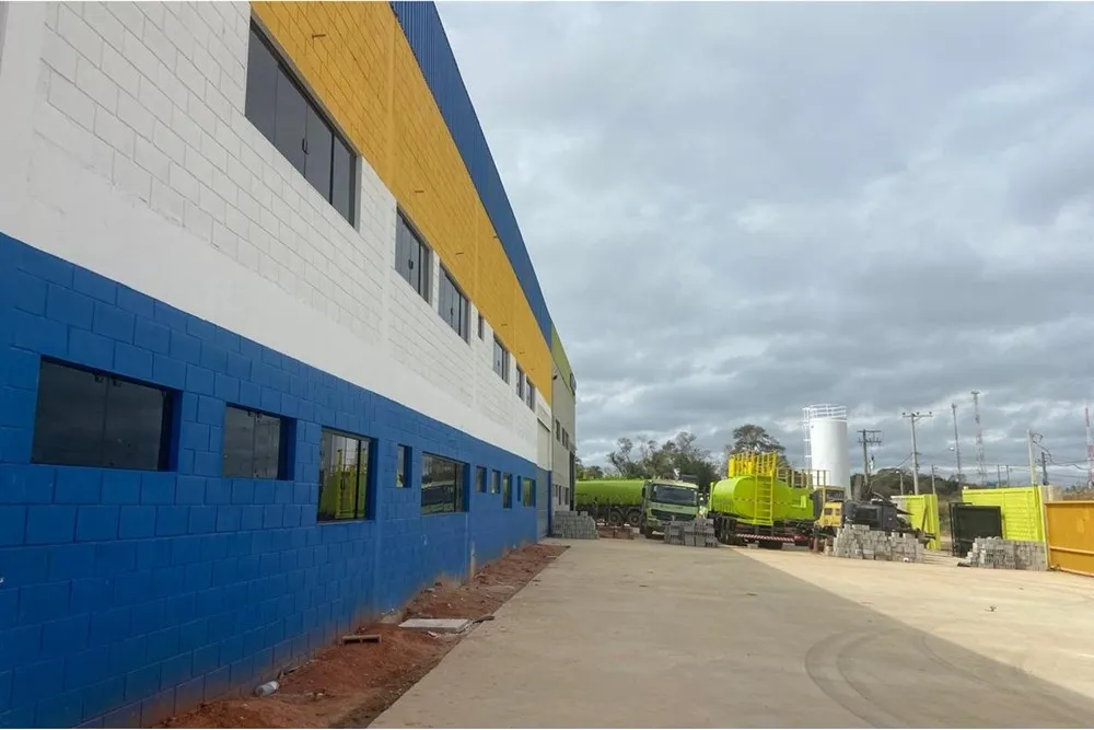 Depósito-Galpão, 1600 m² - Foto 1
