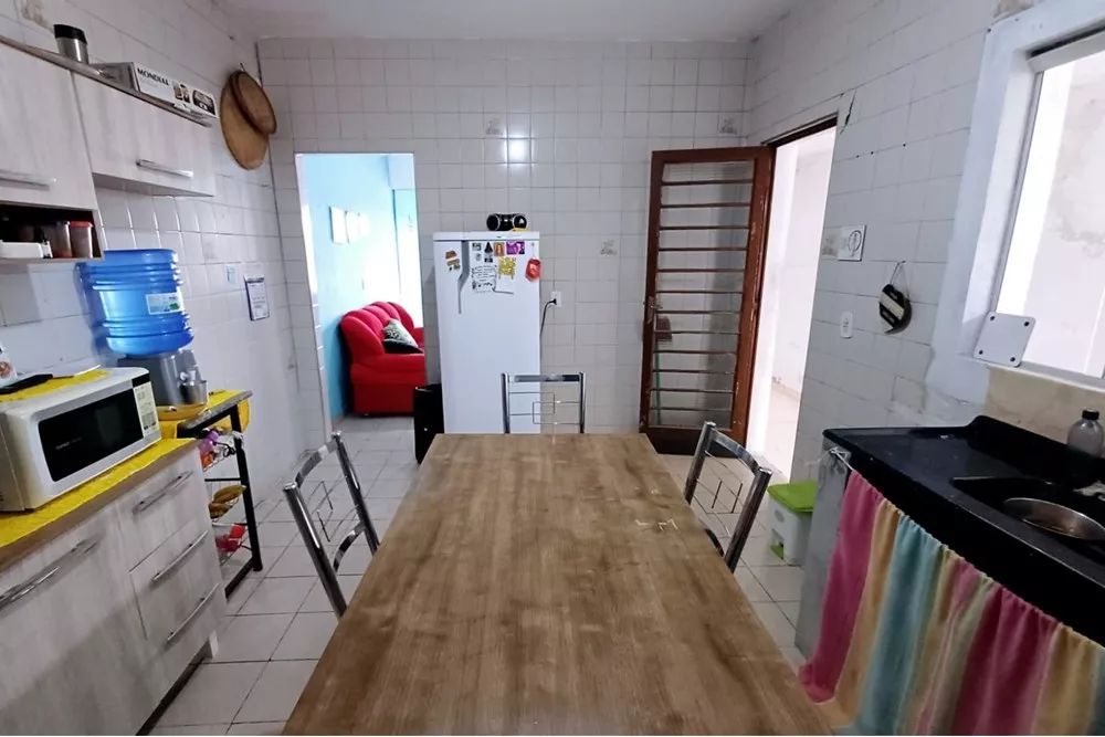 Casa à venda com 4 quartos, 125m² - Foto 4